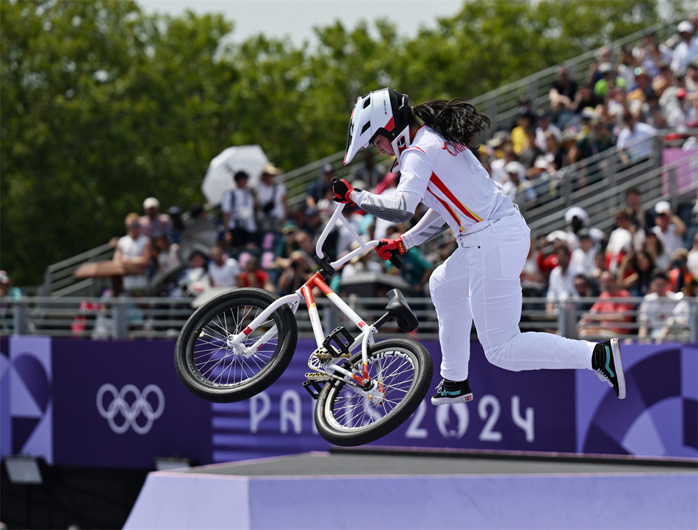 邓雅文小轮车女子公园赛夺冠  四川运动员首金产生
