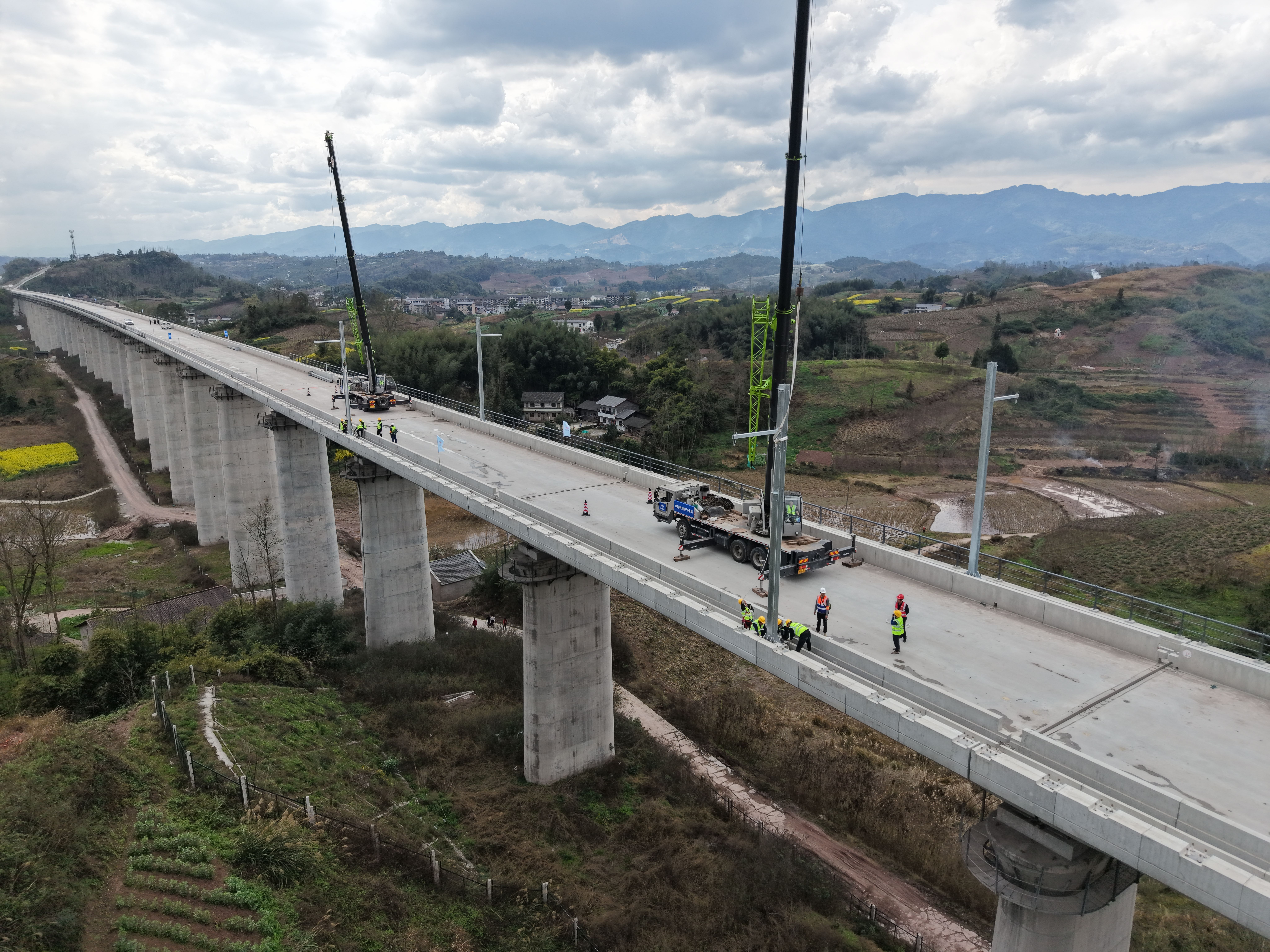 “四电”工程启动西渝高铁康渝段“中枢大脑”开工(图2)