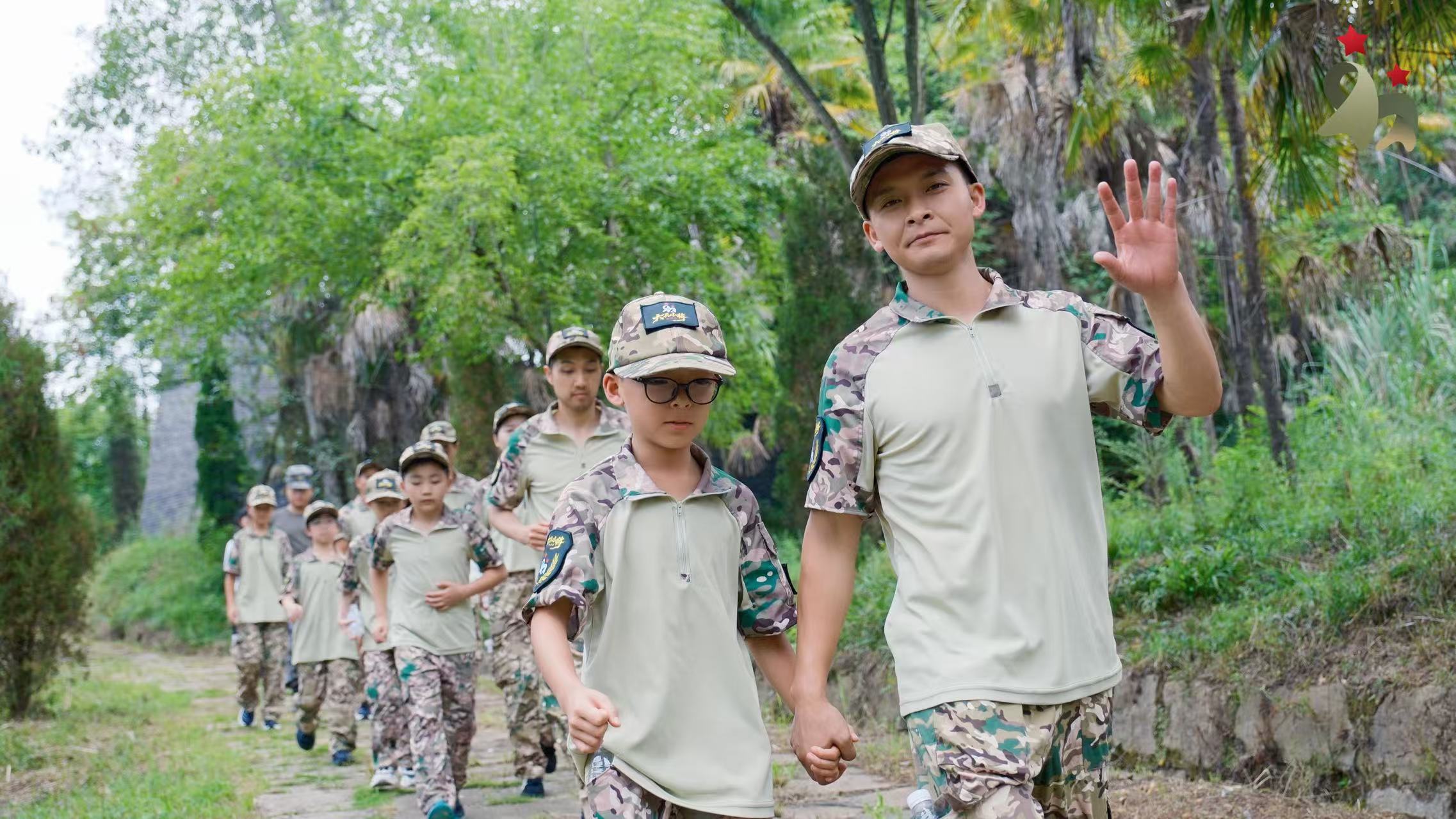 联播观察丨这一次我们跟着“大兵小将”走近国防教育(图5)