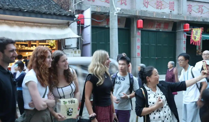 赛事扎堆!看比赛游四川这个假期的旅行新入口丨黄金周新观察③(图16)